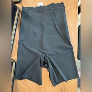 Shape by Cacique ULTRA HIGH WAIST THIGH SHAPER LEVEL 3 BLACK SIZE 14/16 NWT